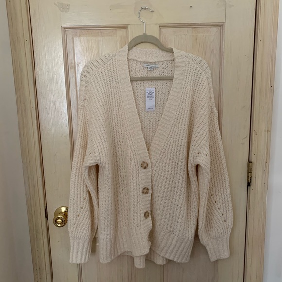 American Eagle Oversized Cardigan 